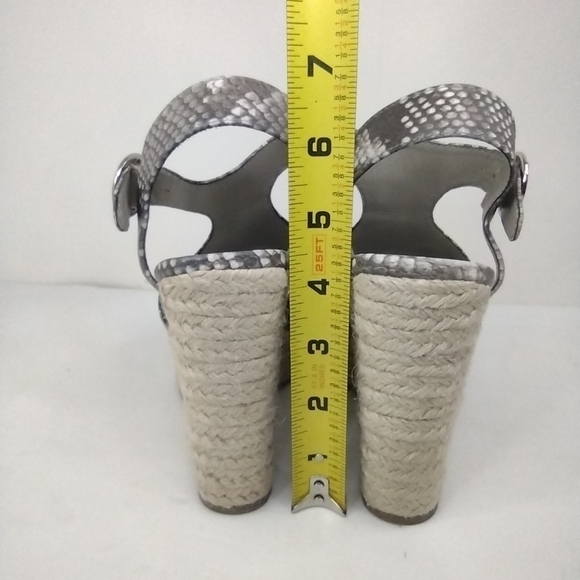 Carlos by Carlos Santana women's robe wedge sandals size (7M) - Picture 6 of 11